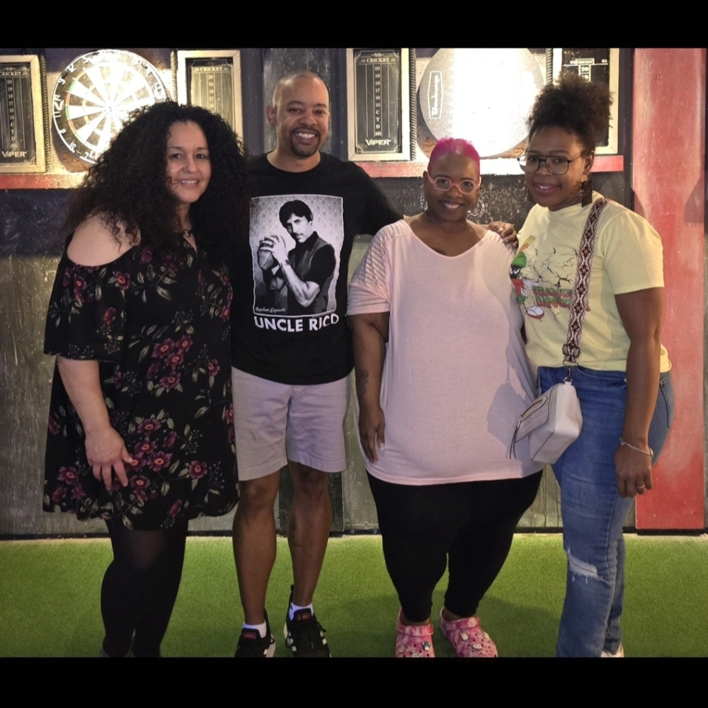 When You Get To Meet URL Friends IRL πππ - Picture 7 of 15